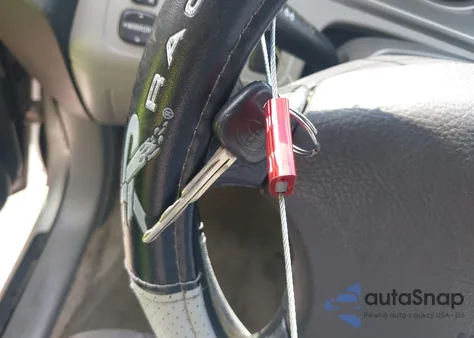 2004 Toyota Highlander z USA, uszkodzony, nr VIN JTEGD21A840098346